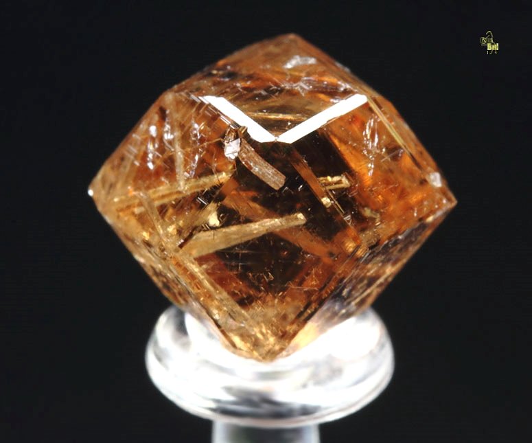 gem GARNET var. GROSSULAR with DIOPSIDE inclusions