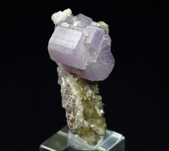 FLUORAPATITE