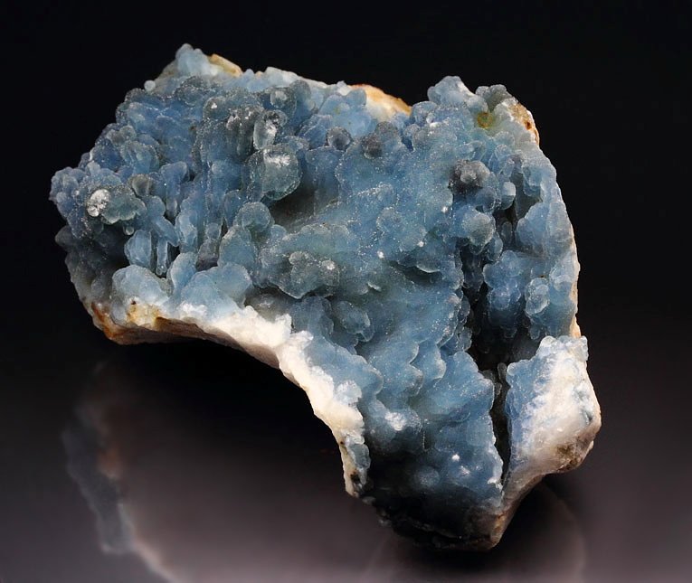 PLUMBOGUMMITE