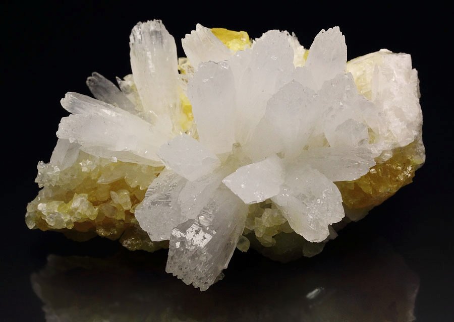 Quebul Fine Minerals / CELESTINE, SULPHUR