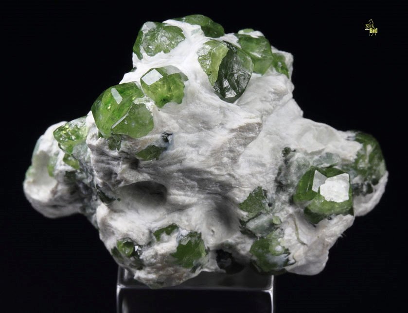 gem GARNET var. ANDRADITE var. DEMANTOID