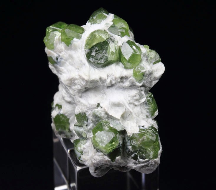 gem GARNET var. ANDRADITE var. DEMANTOID