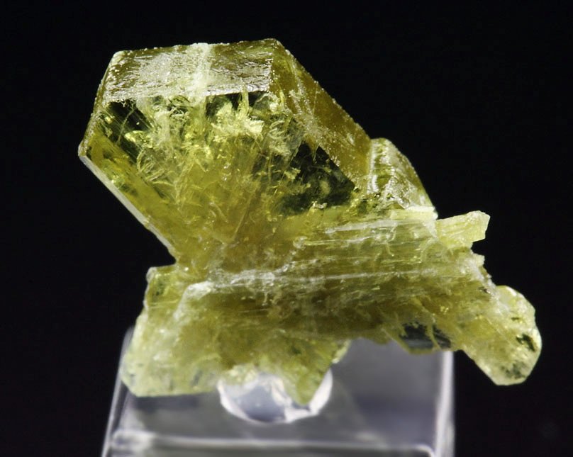 gem CHRYSOBERYL twinned