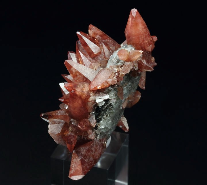 gem RHODOCHROSITE, FLUORITE