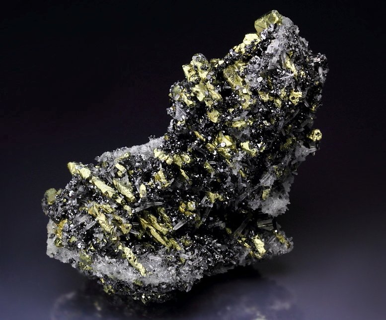 CHALCOPYRITE, SPHALERITE, QUARTZ