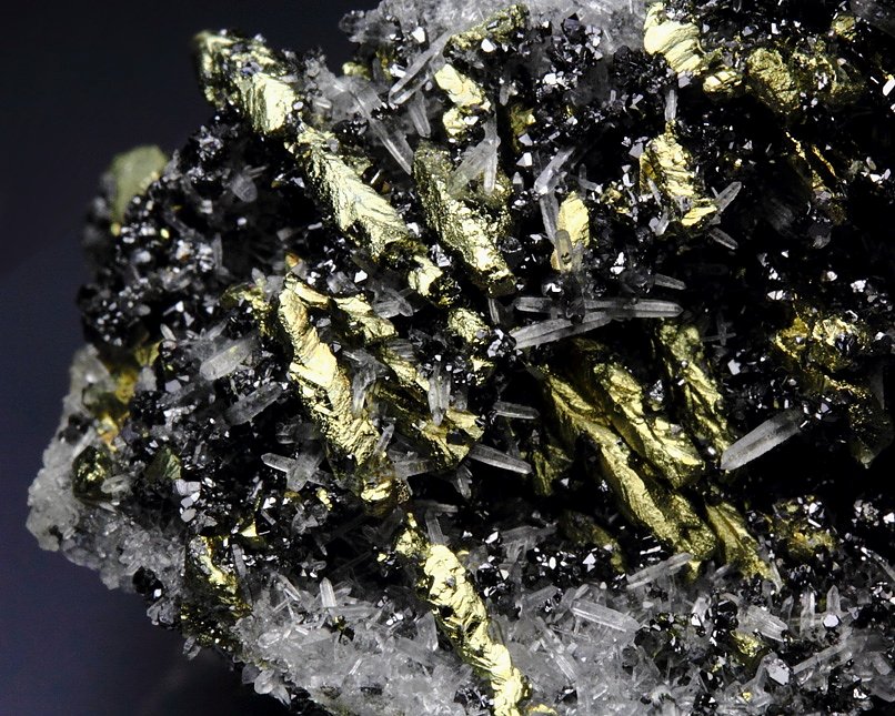 CHALCOPYRITE, SPHALERITE, QUARTZ