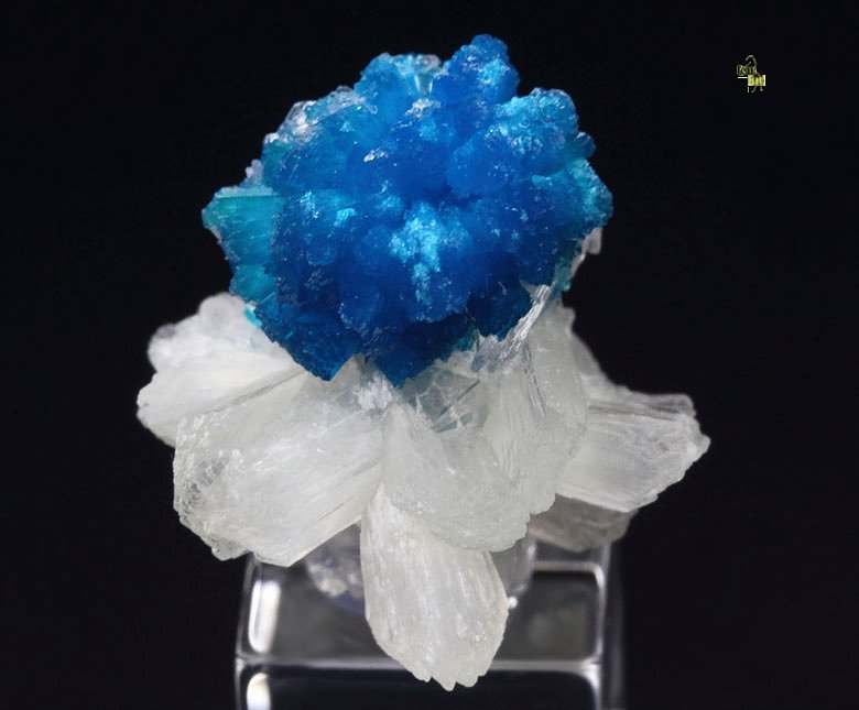 CAVANSITE, STILBITE