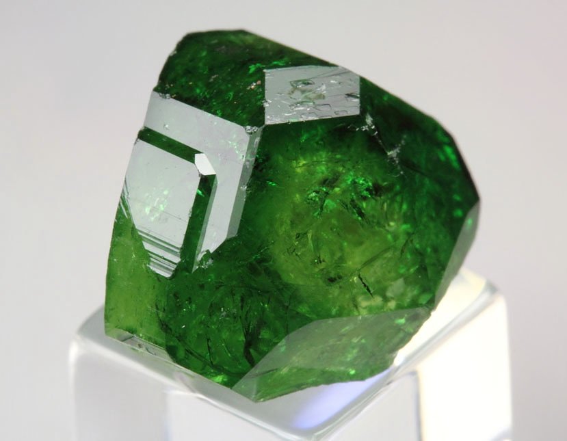 gem TOURMALINE var. CHROME TOURMALINE