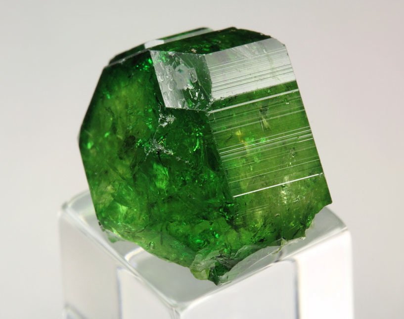 gem TOURMALINE var. CHROME TOURMALINE