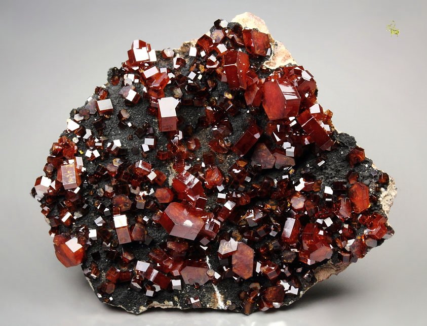 gemmy VANADINITE