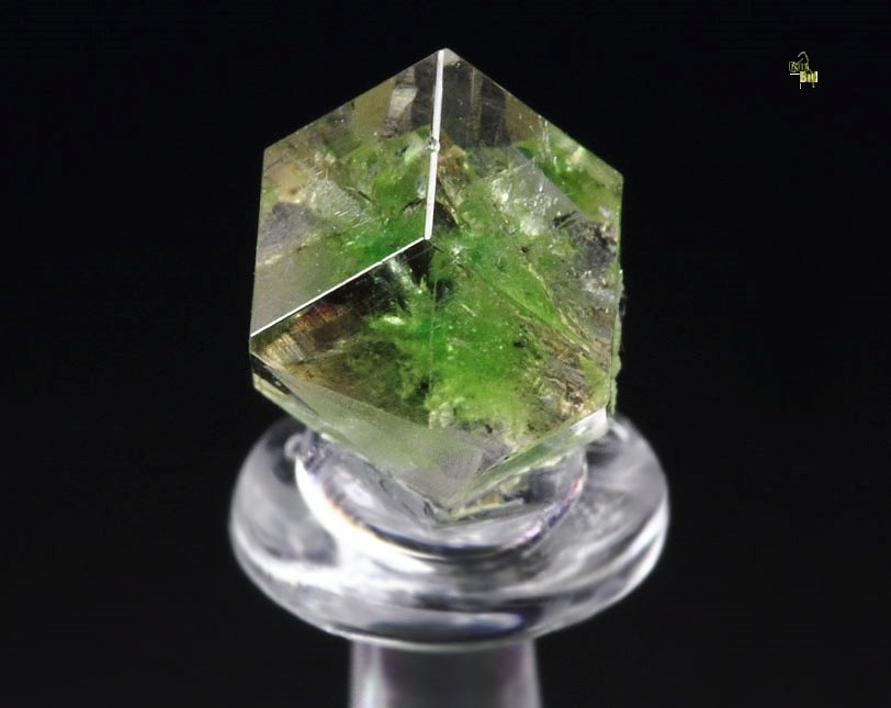 gem GARNET var. GROSSULAR with GREEN CHROMIAN PHANTOM