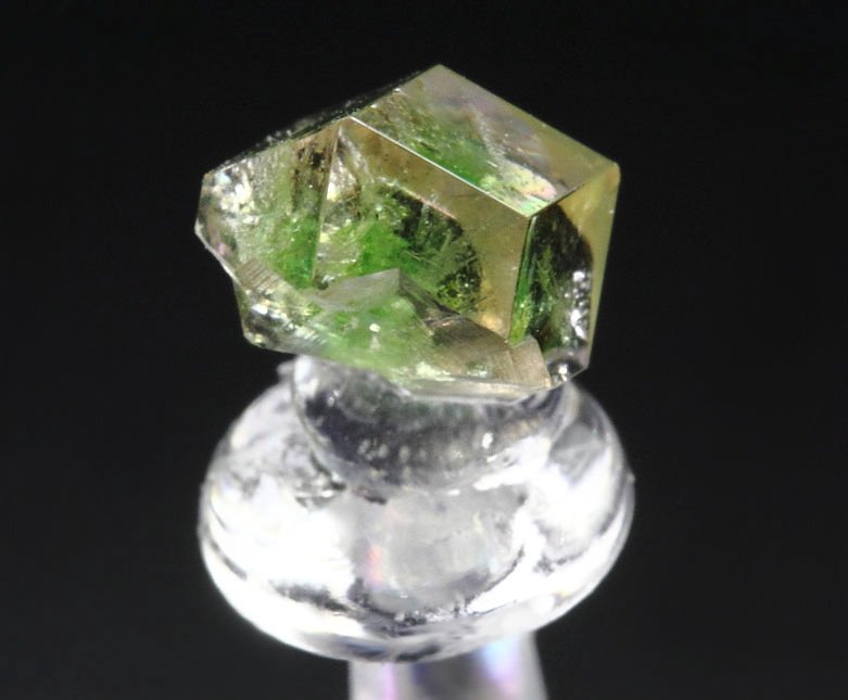 gem GARNET var. GROSSULAR with GREEN CHROMIAN PHANTOM