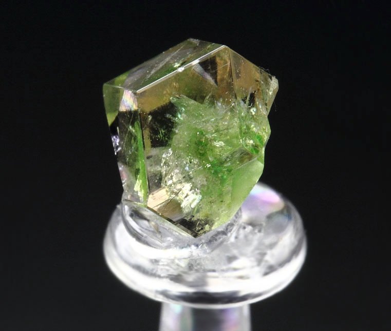 gem GARNET var. GROSSULAR with GREEN CHROMIAN PHANTOM