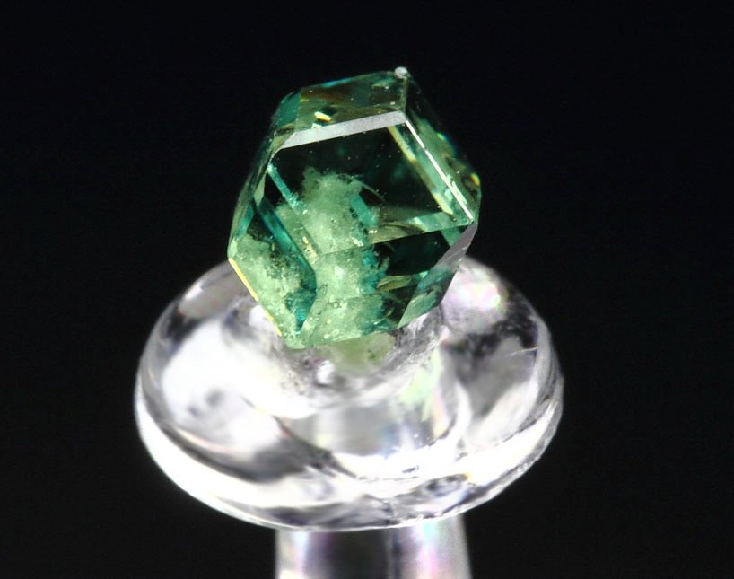 gem GARNET var. ANDRADITE var. DEMANTOID