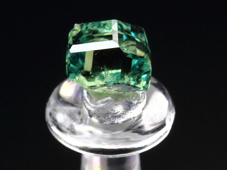 gem GARNET var. ANDRADITE var. DEMANTOID