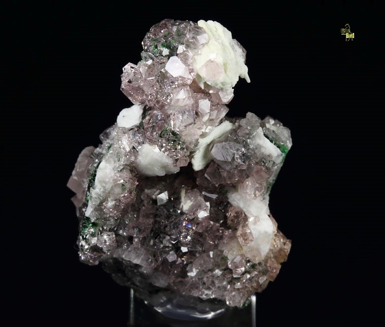 gem pink GARNET var. GROSSULAR with GREEN CHROMIAN PHANTOMS