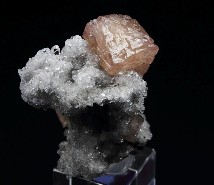 OLMIITE, CALCITE 