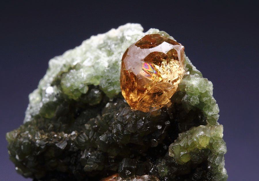 gem GARNET var. GROSSULAR, CLINOCHLORE