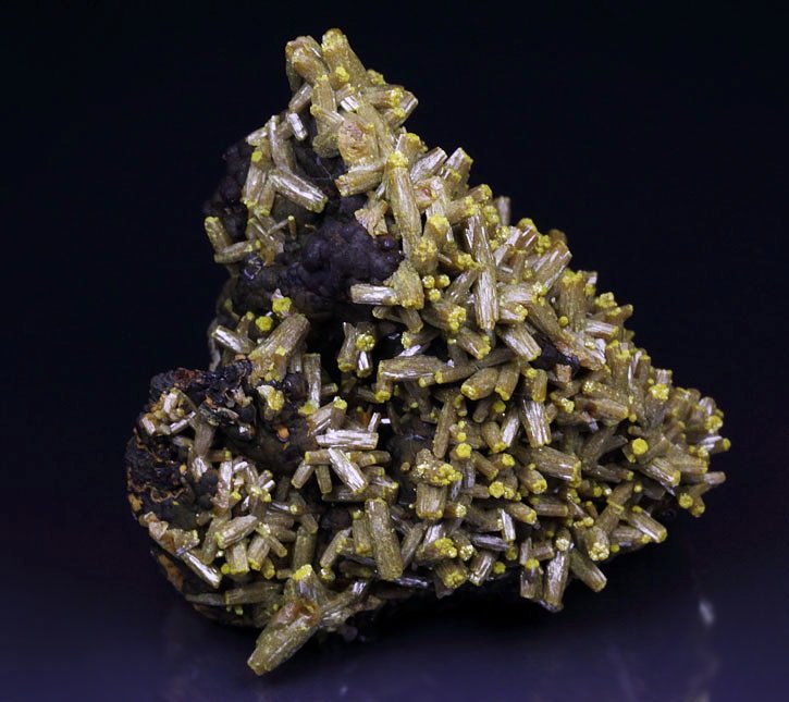 PYROMORPHITE bi-color, GOETHITE