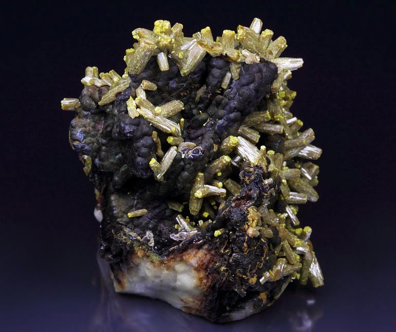 PYROMORPHITE bi-color, GOETHITE