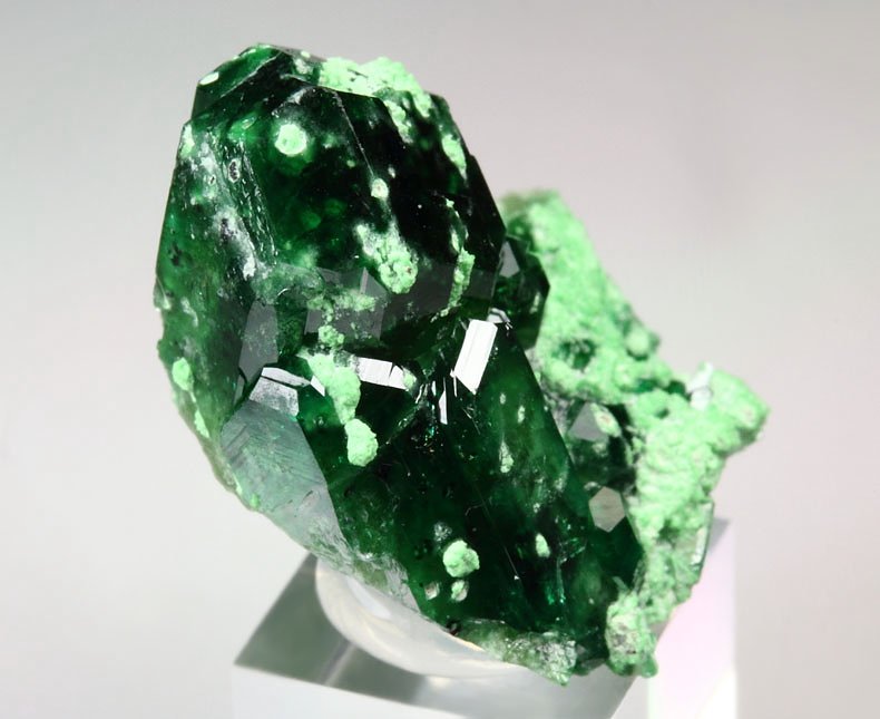 gem VESUVIANITE var. CHROMIAN, DIOPSIDE