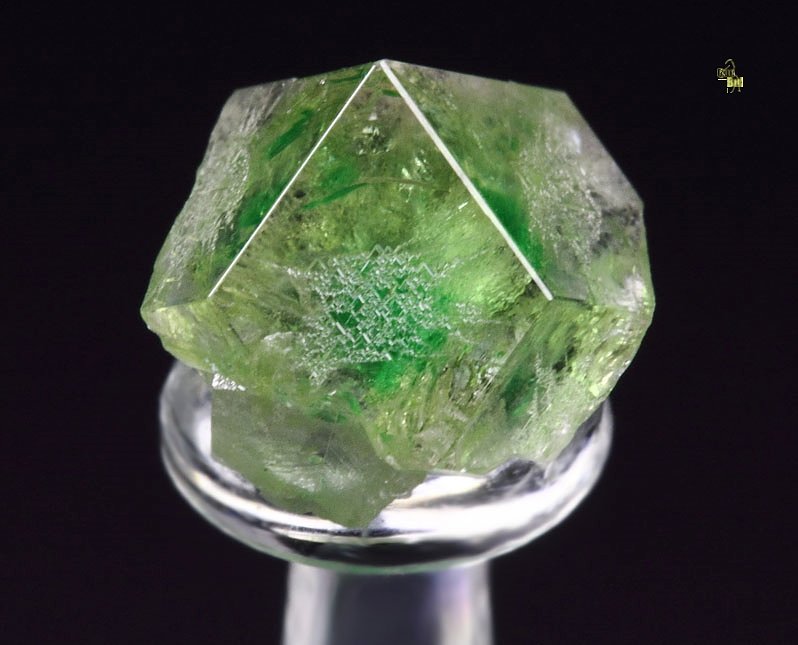 gem GARNET var. GROSSULAR with GREEN CHROMIAN PHANTOM