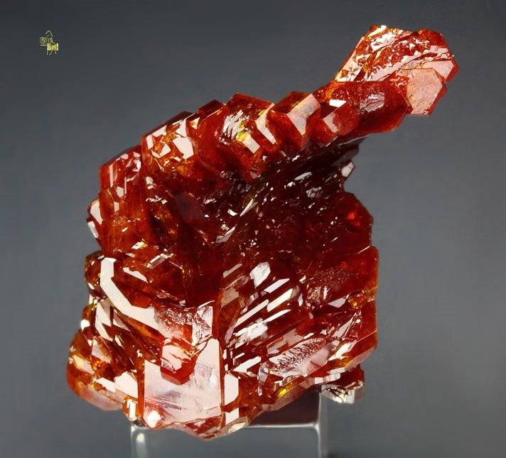 gemmy VANADINITE spiral