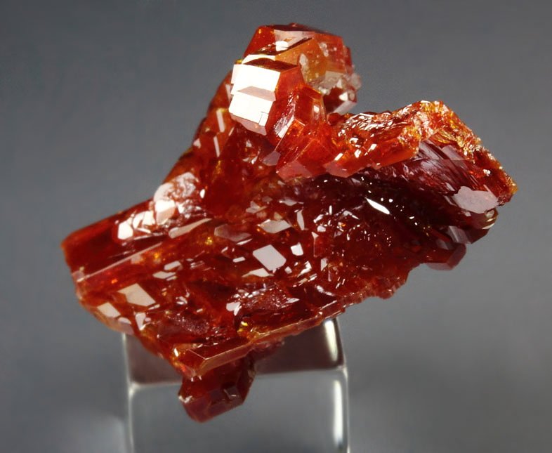 gemmy VANADINITE spiral