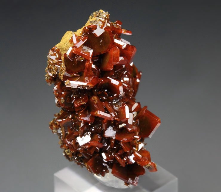 WULFENITE