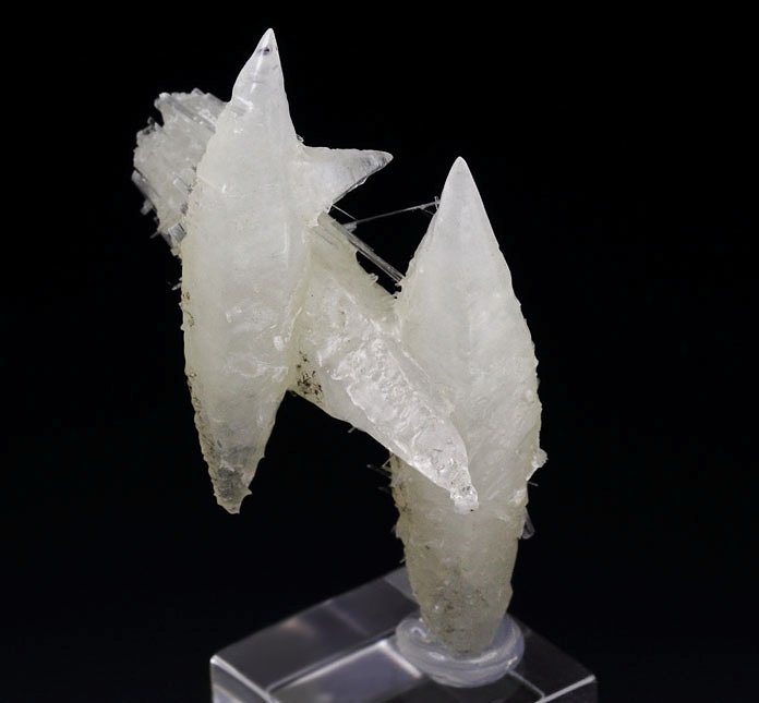 bi-terminated CALCITE, SCOLECITE