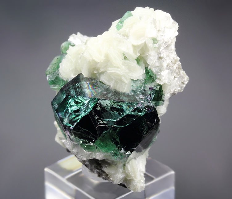 FLUORITE, MUSCOVITE