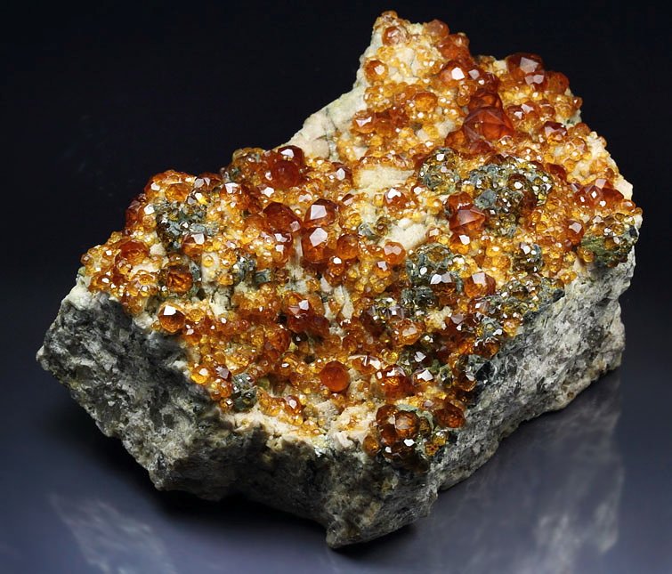 gem GARNET var. SPESSARTINE, MICROCLINE, MUSCOVITE