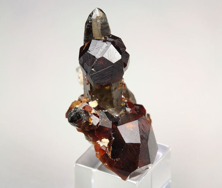 gem GARNET var. SPESSARTINE, QUARTZ var. SMOKY