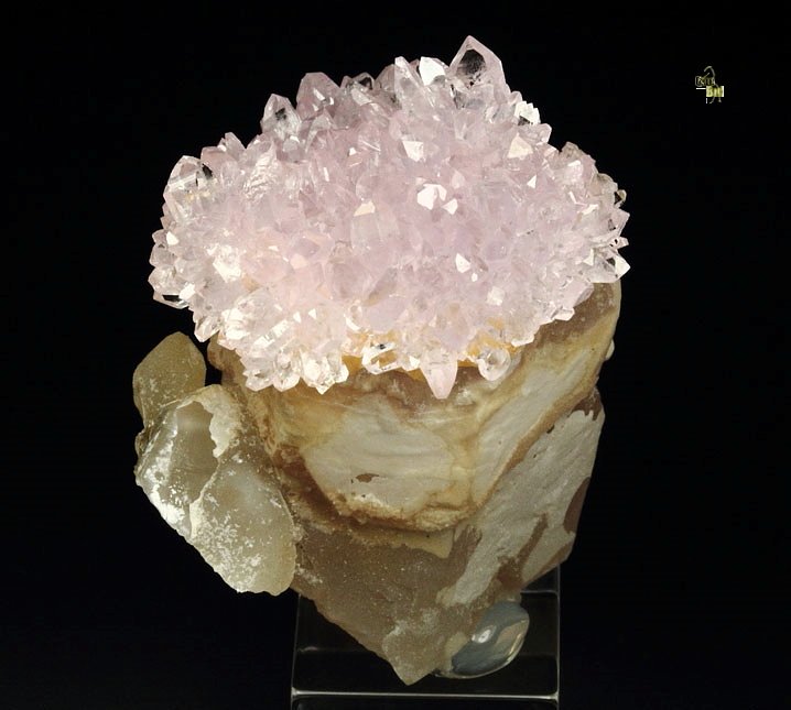 QUARTZ var. ROSE QUARTZ, QUARTZ