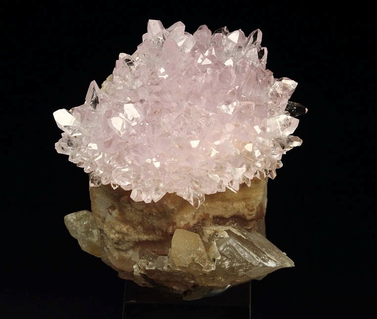 QUARTZ var. ROSE QUARTZ, QUARTZ