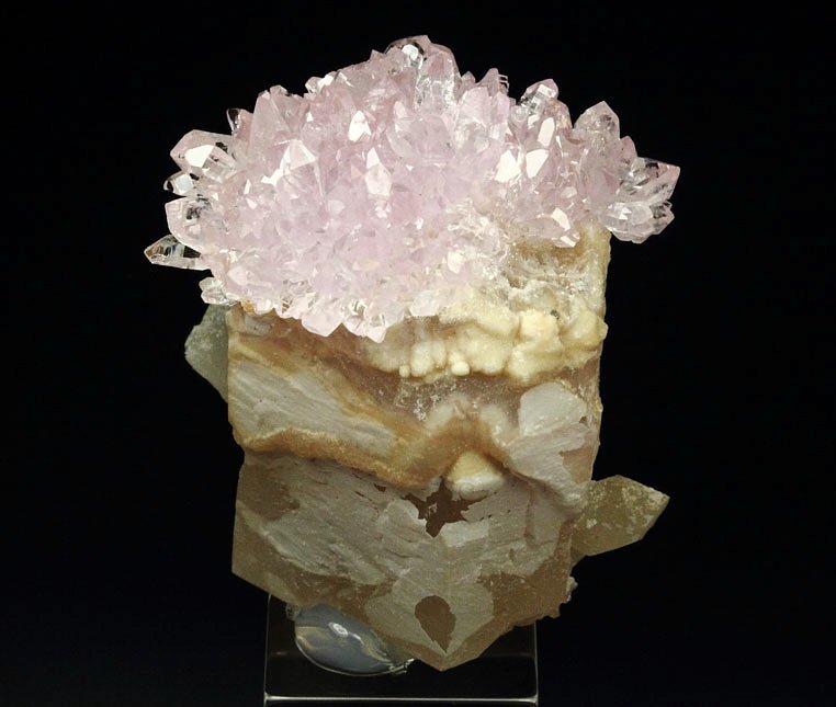 QUARTZ var. ROSE QUARTZ, QUARTZ