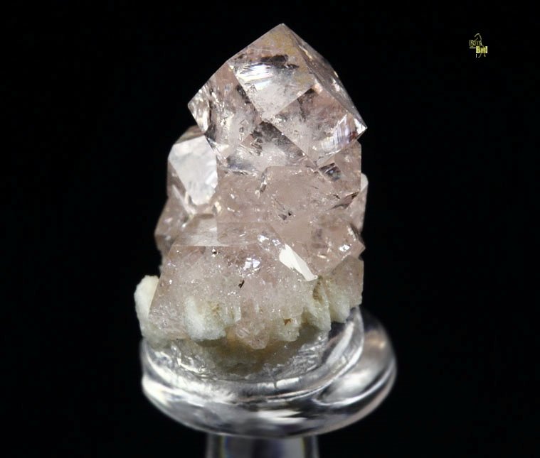 gem PINK GARNET var. GROSSULAR