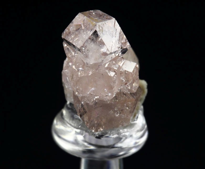 gem PINK GARNET var. GROSSULAR