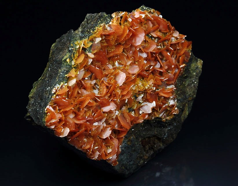 WULFENITE