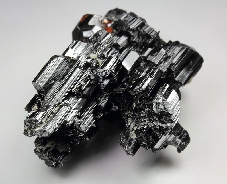 gem GARNET var. SPESSARTINE, skeletal TOURMALINE var. SCHORL