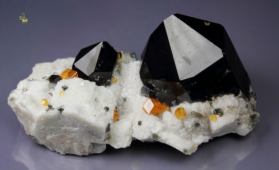 gem GARNET var. SPESSARTINE, QUARTZ var. SMOKY