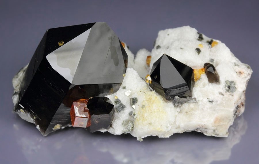 gem GARNET var. SPESSARTINE, QUARTZ var. SMOKY