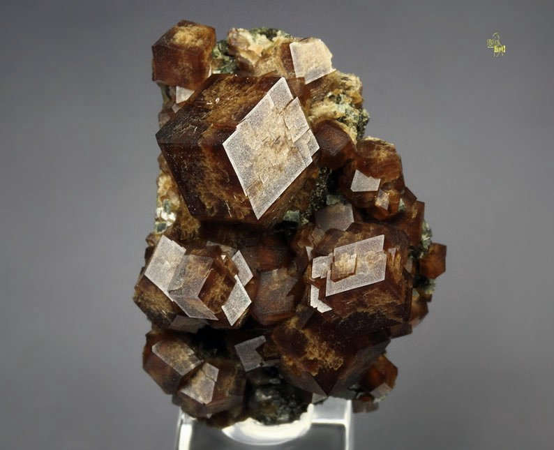 GARNET var. ANDRADITE, HEDENBERGITE