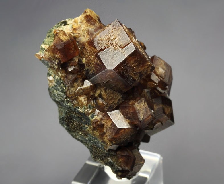 GARNET var. ANDRADITE, HEDENBERGITE