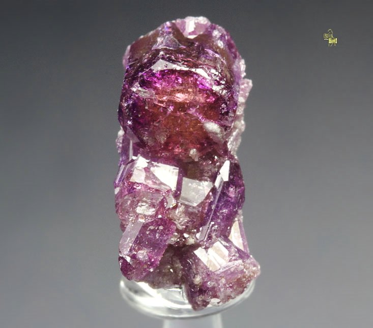 gem VESUVIANITE var. MANGANOAN, GARNET var. GROSSULAR