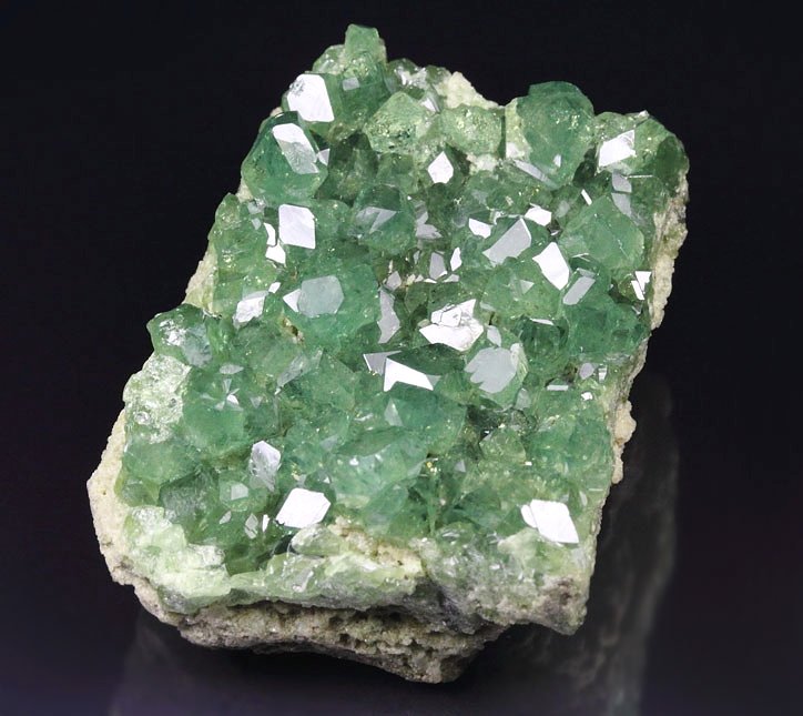 gem GARNET var. ANDRADITE var. DEMANTOID