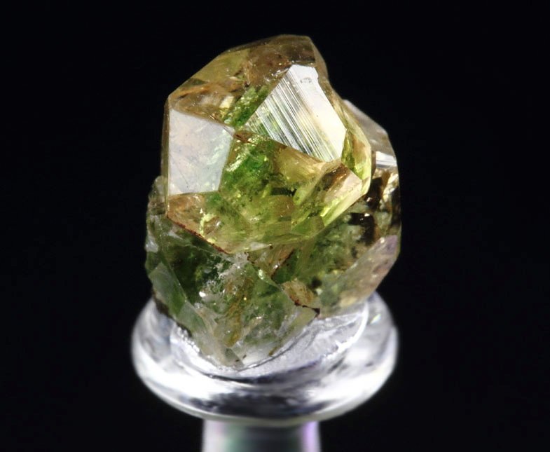 gem GARNET var. GROSSULAR with GREEN CHROMIAN PHANTOMS