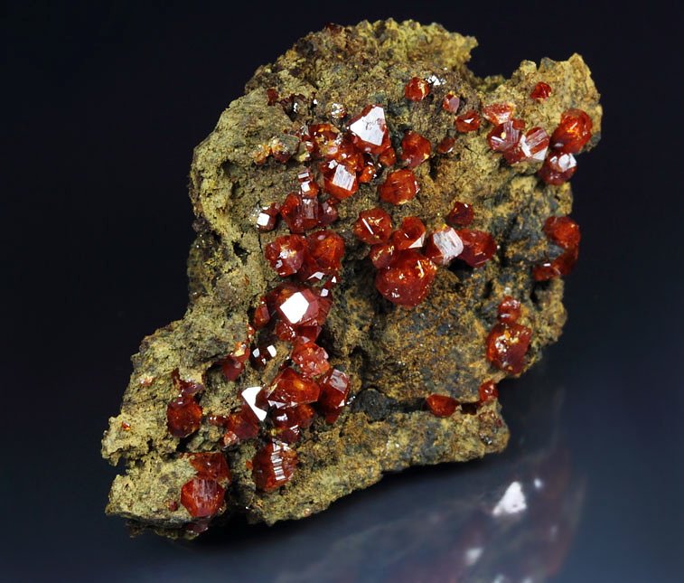 gemmy WULFENITE