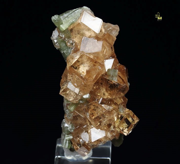 gem GARNET var. GROSSULAR, DIOPSIDE