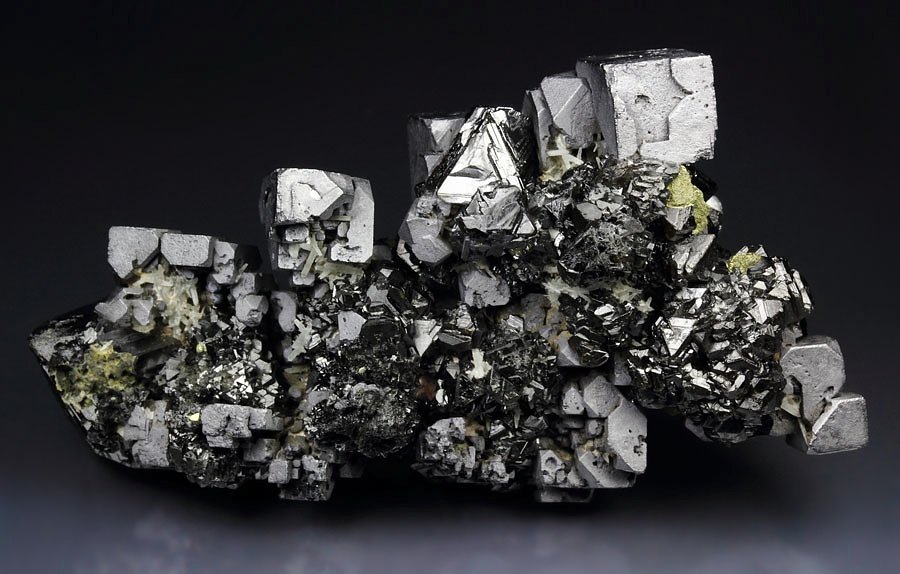 skeletal GALENA, SPHALERITE, CHALCOPYRITE, QUARTZ